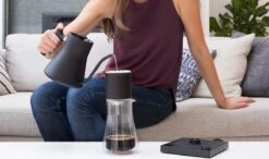 FELLOW - Stagg [XF] Set (Dripper + Carafe) - Handmatige Filterkoffie Set -Bekend Koffie Winkel 1200x710 2